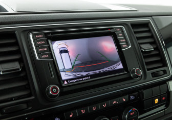 Подержанный автомобиль Volkswagen Caravelle 2019 года (16 фото)