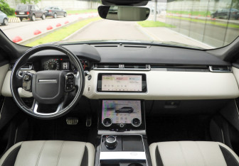 Подержанный автомобиль Land Rover Range Rover Velar 2018 года (11 фото)