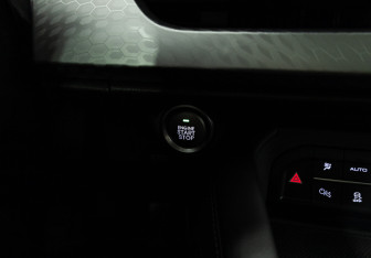 Подержанный автомобиль Haval F7x 2024 года (20 фото)