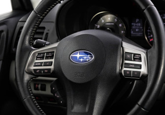 Подержанный автомобиль Subaru Forester Suv 2013 года (12 фото)