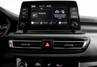 Подержанный автомобиль Kia Seltos 2022 года (14 фото)