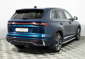 Подержанный автомобиль Geely Monjaro 2023 года (5 фото)