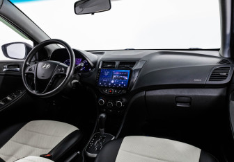 Подержанный автомобиль Hyundai Solaris Sedan 2011 года (9 фото)