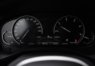 Подержанный автомобиль BMW X3 2020 года (17 фото)