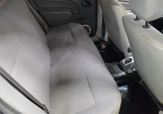 Подержанный автомобиль Renault Logan Sedan 2008 года (13 фото)