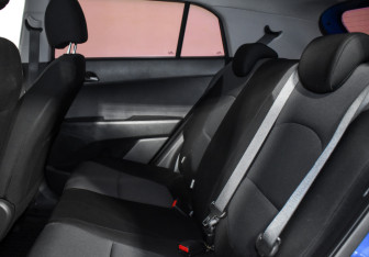 Подержанный автомобиль Hyundai Creta 2019 года (12 фото)