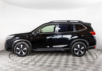 Подержанный автомобиль Subaru Forester Suv 2019 года (8 фото)