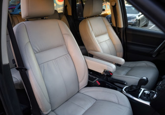 Подержанный автомобиль Land Rover Freelander 2011 года (23 фото)