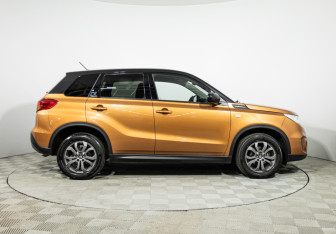Подержанный автомобиль Suzuki Vitara 2018 года (4 фото)