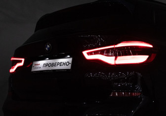 Подержанный автомобиль BMW X3 2018 года (31 фото)