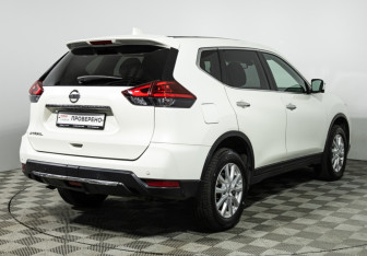 Подержанный автомобиль Nissan X-Trail 2019 года (5 фото)