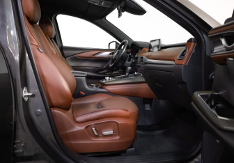 Подержанный автомобиль Mazda CX-9 2019 года (25 фото)