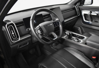 Подержанный автомобиль Jaecoo J7 2024 года (9 фото)