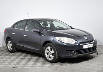 Подержанный автомобиль Renault Fluence 2010 года (3 фото)