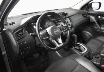 Подержанный автомобиль Nissan Qashqai 2021 года (9 фото)