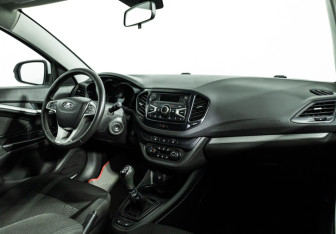 Подержанный автомобиль LADA (ВАЗ) Vesta Wagon 2020 года (9 фото)