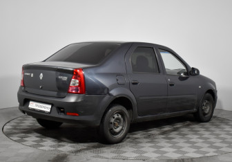 Подержанный автомобиль Renault Logan Sedan 2010 года (5 фото)