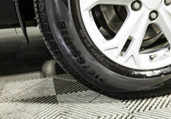 Подержанный автомобиль Ford Kuga 2013 года (19 фото)