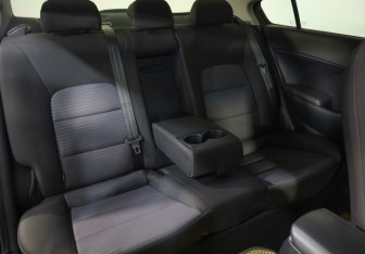 Подержанный автомобиль Kia Cerato Sedan 2018 года (20 фото)