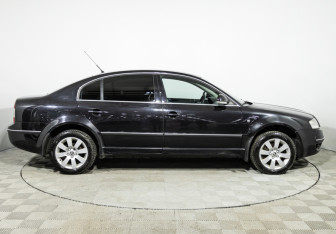 Подержанный автомобиль Skoda Superb Sedan 2007 года (4 фото)