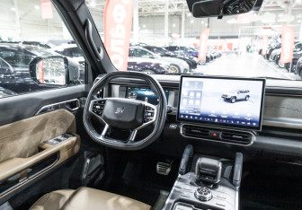 Подержанный автомобиль Jetour T2 2024 года (17 фото)