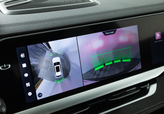 Подержанный автомобиль Geely Monjaro 2024 года (16 фото)