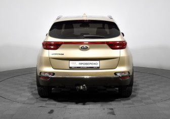Подержанный автомобиль Kia Sportage 2018 года (6 фото)