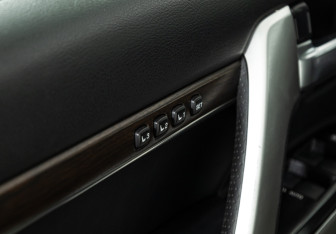 Подержанный автомобиль Toyota Land Cruiser Suv 2018 года (29 фото)