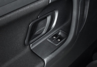 Подержанный автомобиль Skoda Fabia Hatchback 2012 года (10 фото)