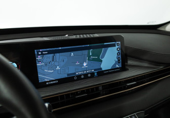 Подержанный автомобиль Exeed LX 2023 года (16 фото)