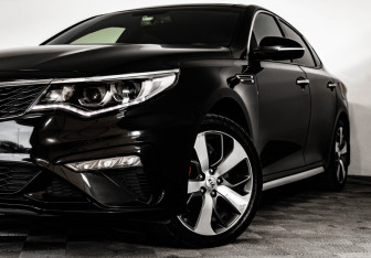 Подержанный автомобиль Kia Optima Sedan 2019 года (2 фото)