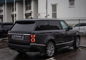 Подержанный автомобиль Land Rover Range Rover 2019 года (6 фото)