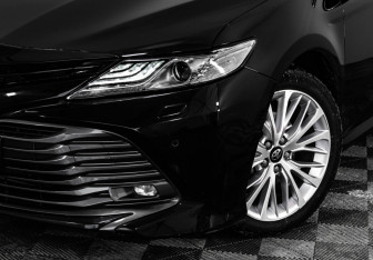 Подержанный автомобиль Toyota Camry Sedan 2019 года (3 фото)