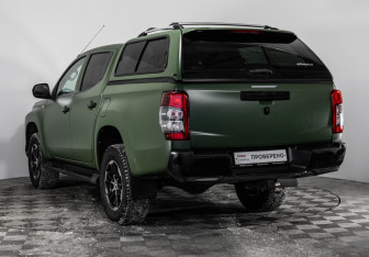 Подержанный автомобиль Mitsubishi L200 2022 года (9 фото)