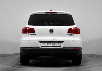 Подержанный автомобиль Volkswagen Tiguan 2012 года (6 фото)