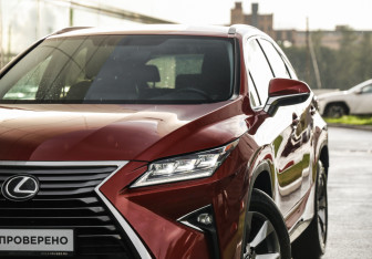 Подержанный автомобиль Lexus RX 2018 года (2 фото)