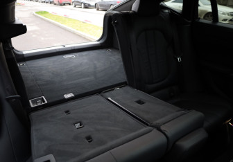 Подержанный автомобиль BMW X6 2019 года (32 фото)