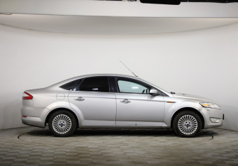 Подержанный автомобиль Ford Mondeo Sedan 2008 года (4 фото)