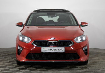 Подержанный автомобиль Kia Ceed Hatchback 2019 года (2 фото)