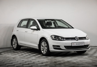Подержанный автомобиль Volkswagen Golf Hatchback 2013 года (3 фото)