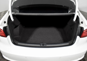 Подержанный автомобиль Audi A3 Sedan 2016 года (19 фото)