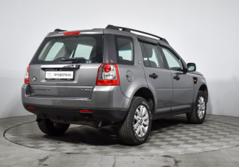 Подержанный автомобиль Land Rover Freelander 2007 года (5 фото)