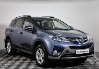 Подержанный автомобиль Toyota RAV4 2013 года (3 фото)