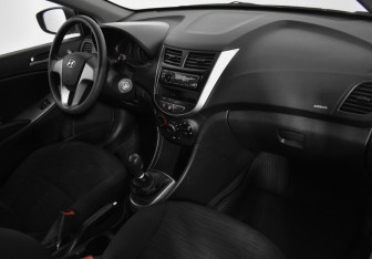 Подержанный автомобиль Hyundai Solaris Sedan 2016 года (13 фото)