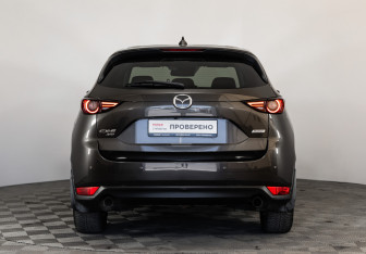 Подержанный автомобиль Mazda CX-5 2018 года (6 фото)