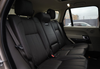 Подержанный автомобиль Land Rover Range Rover 2016 года (12 фото)