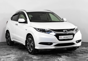 Подержанный автомобиль Honda Vezel 2014 года (3 фото)