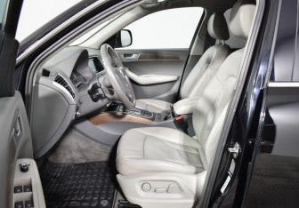 Подержанный автомобиль Audi Q5 2012 года (10 фото)