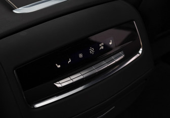 Подержанный автомобиль Cadillac Escalade Suv 2021 года (22 фото)