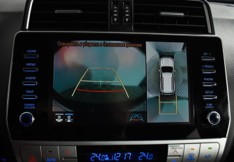 Подержанный автомобиль Toyota Land Cruiser Prado 2022 года (16 фото)